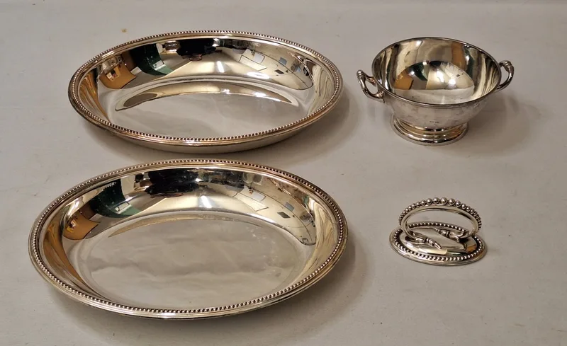 Vintage Walker & Hall Silver Plated Oval Lidded Entree Dish & small Mappin Brothers silver plated double handled serving dish