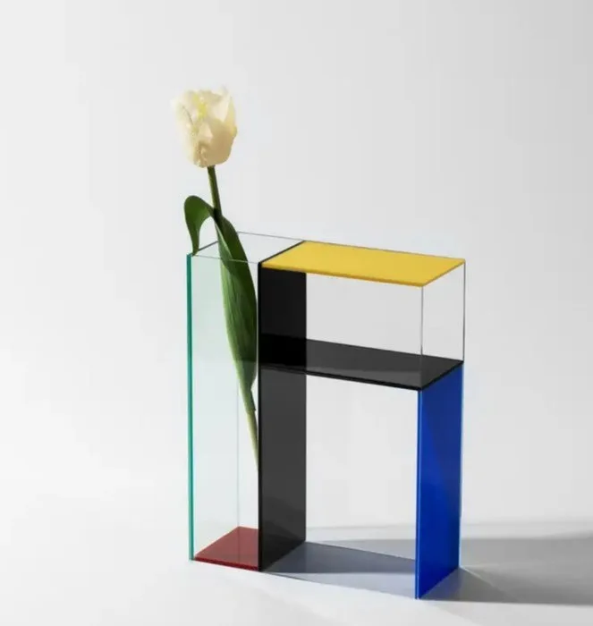 Centre table - Acrylic