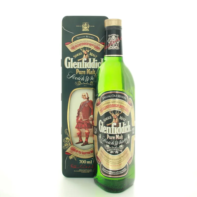 Glenfiddich Special Old Reserve Clans Of The Scottish Highlands The House of Stewart (1980s)
