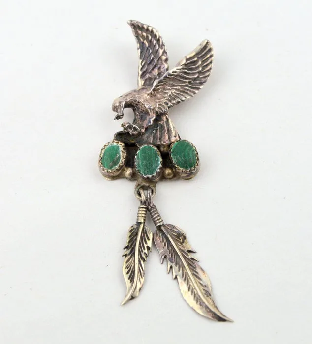 Native American silver pendant with Malachite - United States