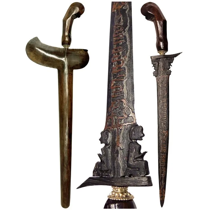 Kris / keris - Omyang Jimbe Kitchen - the pamor of watermelon rind (with bronze Hanacaraka script) - Indonesia