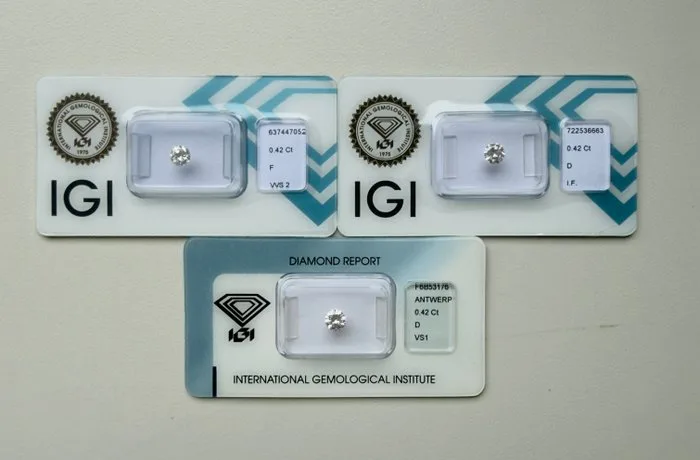 3 pcs Diamond (Natural) - 1.26 ct - Round - F, D (colourless) - VVS2, IF, VS1 - International Gemological Institute (IGI)