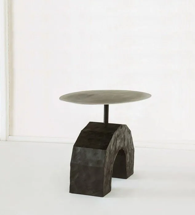 Rooms - Coffee table - sculpted coffee table - Brass