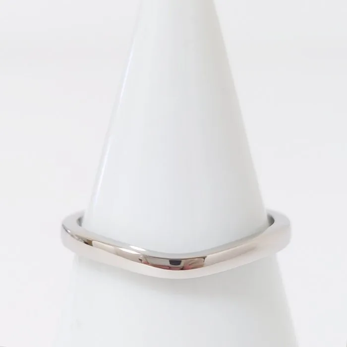 Cartier - Ring - Ballerine Curved Platinum