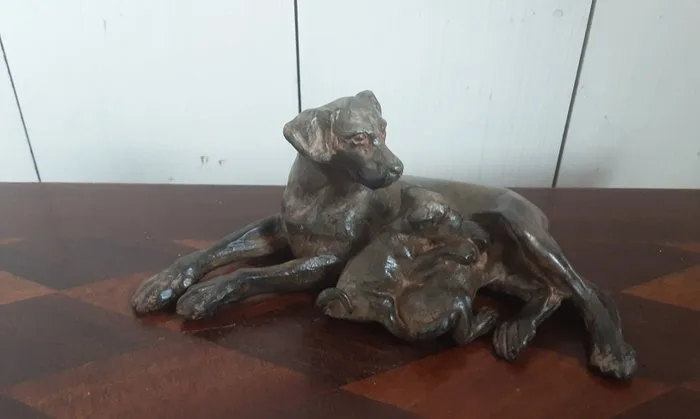 P. Chenet - Figure - Hond - 16 cm - Bronze