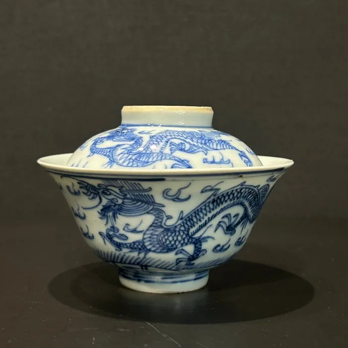 Cup and saucer - Porcelain - 18th Bleu de Hue cup