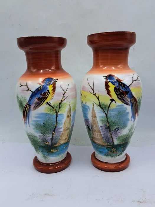 Vase - Hand Painted - Opaline glass - Set Opaline Vazen