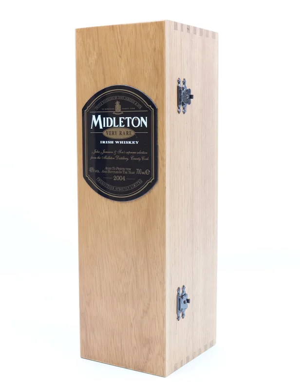 Midleton – Very Rare 2004 Bottle No. 015223