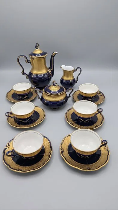 Ilmenau Graf v. Henneberg Carmen - Coffee set for 6 (15) - Porcelain - Real cobalt mocha service