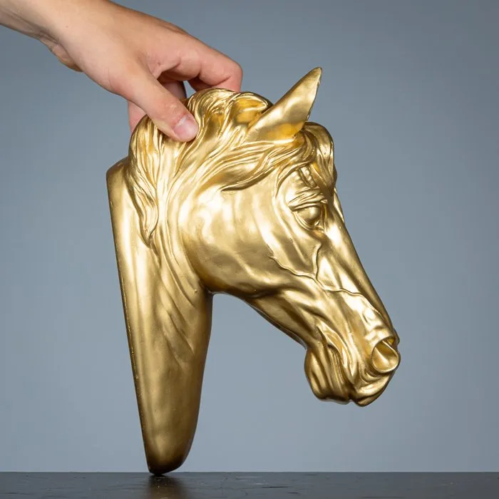 Sculpture, Paardenhoofd als muurhanger in goudkleur - 280 mm - Resin - 2022
