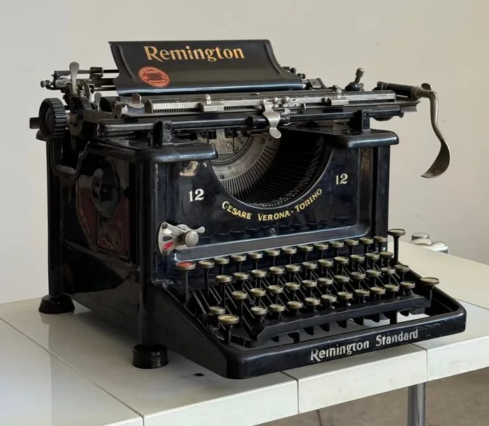 Remington Standard 12 - Typewriter - 1920-1930