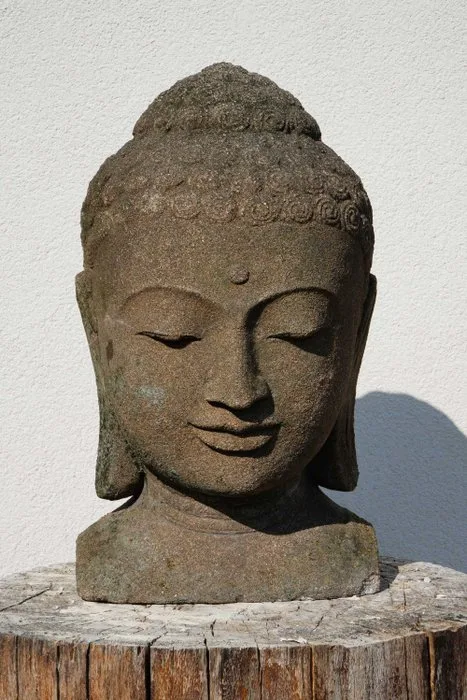 Testa del Buddha in Pietra Lavica – Antica Scultura Balinese - Statue - Buddha - Balinese culture - Indonesia