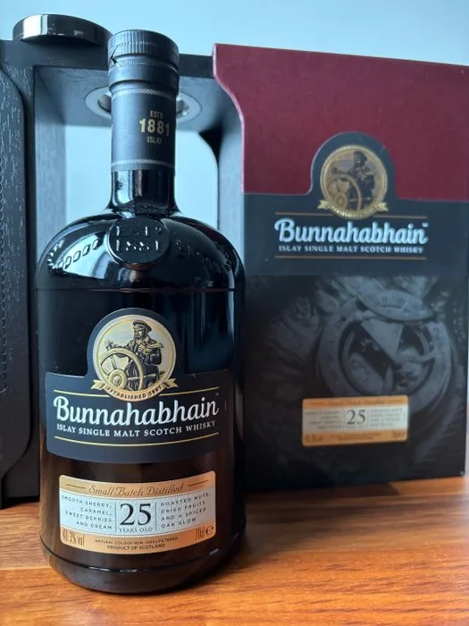 Bunnahabhain 25 years old Small Batch - 70cl