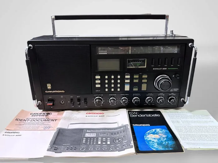 Grundig - Satellit 600 Professional Radio