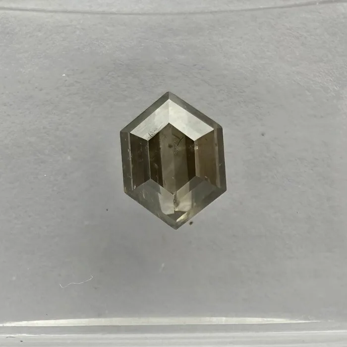 1 pcs Diamond (Natural coloured) - 1.00 ct - Fancy deep Brownish, Greenish Yellow - SI1 - International Gemological Institute (IGI) - Hexagonal Shape