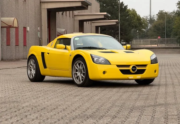 Opel - Speedster 2.2 - 144cv - 2002