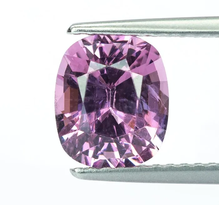 Spinel - 2.32 ct - Antwerp Laboratory for Gemstone Testing (ALGT) - Intense Vivid Pink