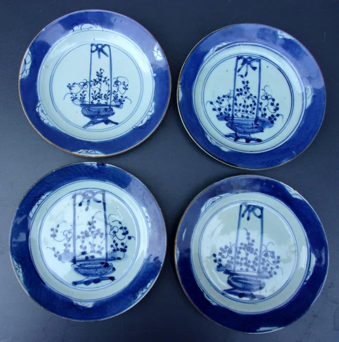 Dynastie QING circa 1750-1800 - Plate (4) - Porcelain