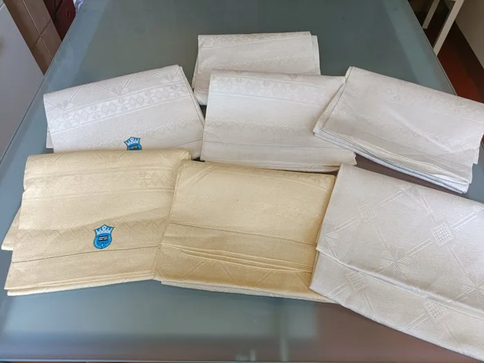 Towel (7) - 116 cm - 63 cm