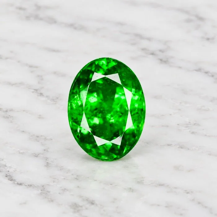 Green Tsavorite - 1,39 ct - International Gemological Institute (IGI)
