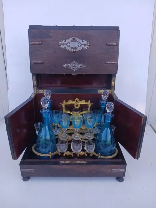 Armoire cave à liqueurs cristal et verre époque Napoléon III Signée Zimberg DlgTahan - Zimberg - Liquor cabinet - Gilt brass