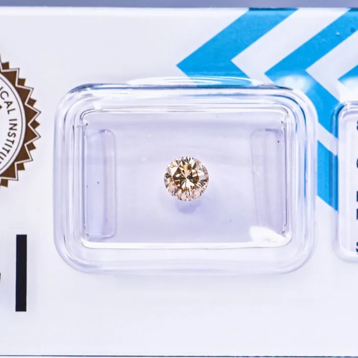 1 pcs Diamond (Natural coloured) - 0.56 ct - Round - Fancy light Brown Yellow - SI2 - International Gemological Institute (IGI)