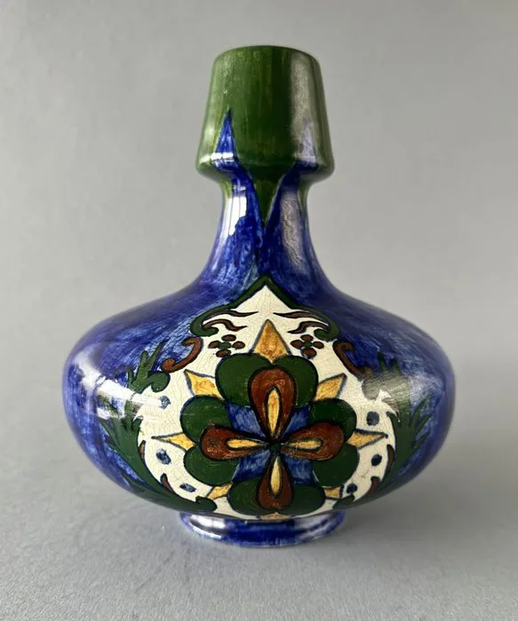 Firma Wed. N.S.A. Brantjes & Co - Vase - model 1017 - Pottery