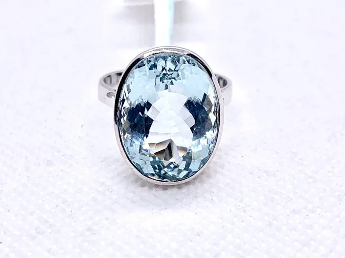 Statement ring - 18 kt. White gold - 13.60ct. tw. Aquamarine - Sea water for investment
