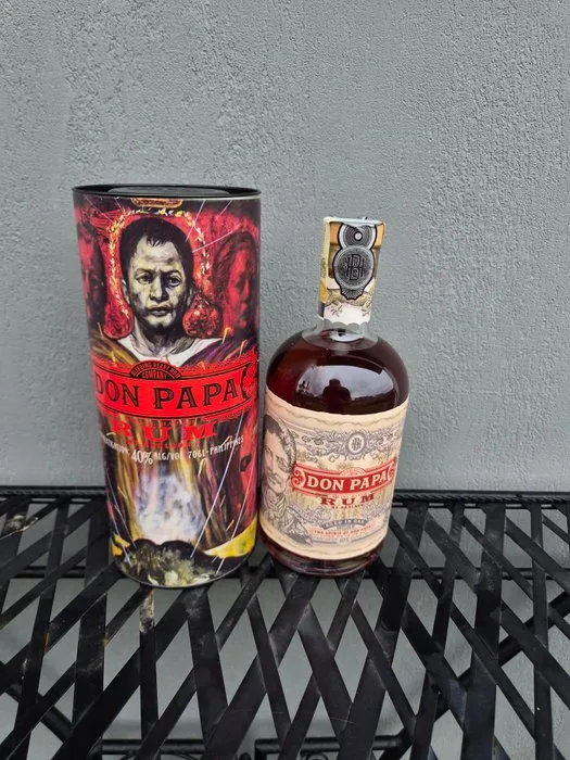 Don Papa - The spiritual landscape of Papa Isio Canister - 70cl