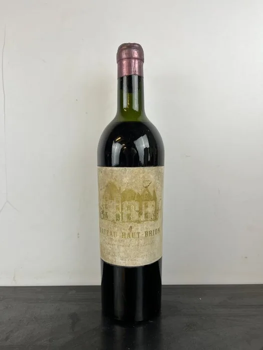 1945 Chateau Haut-Brion - Pessac-Léognan 1er Grand Cru Classé - 1 Bottle (0.75L)