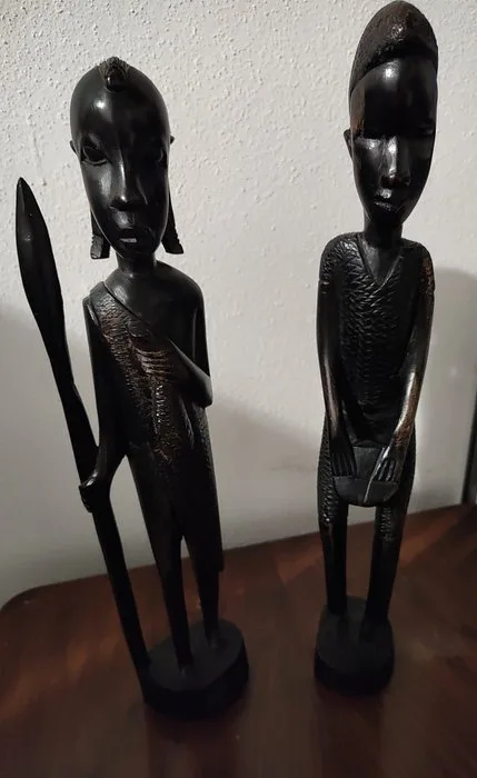 Figure - Coppia di sculture tradizionali intagliate a mano anni '60 (2) - Ebony