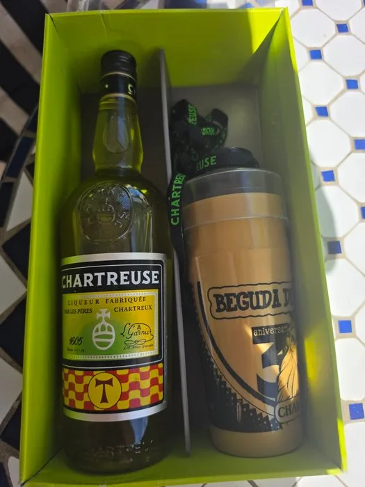 Chartreuse - Tau - Gift Set - b. 2023 - 700ml