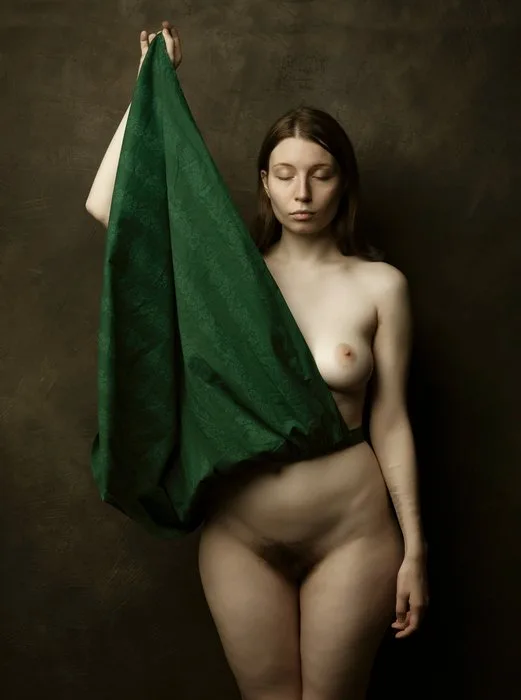Nata Chebotareva - Green Apron
