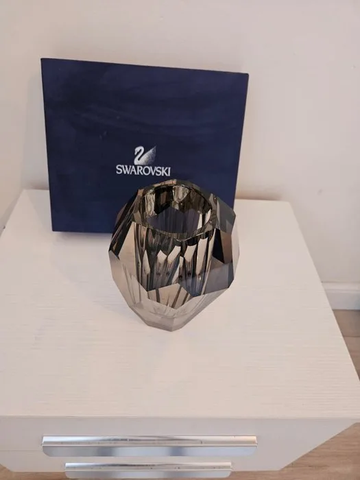 Swarovski - Figurine - Vase – silex 892540 - Box + Certificate - Crystal, Glass