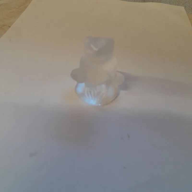 Lalique glass frog in box of issue, in good condition