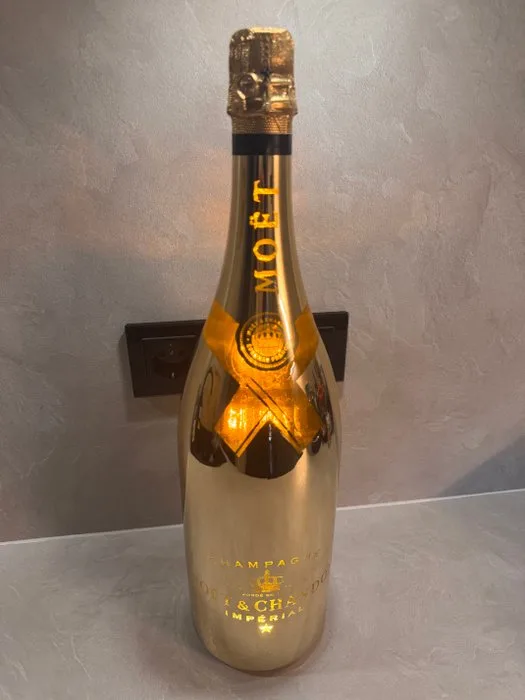 Moët & Chandon, Impérial Bright Night - Champagne Brut - 1 Double Magnum/Jeroboam (3.0L)