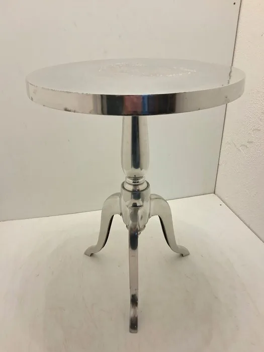 3,4 kg - Side table - Aluminium - 55 cm high, 40 cm in diameter