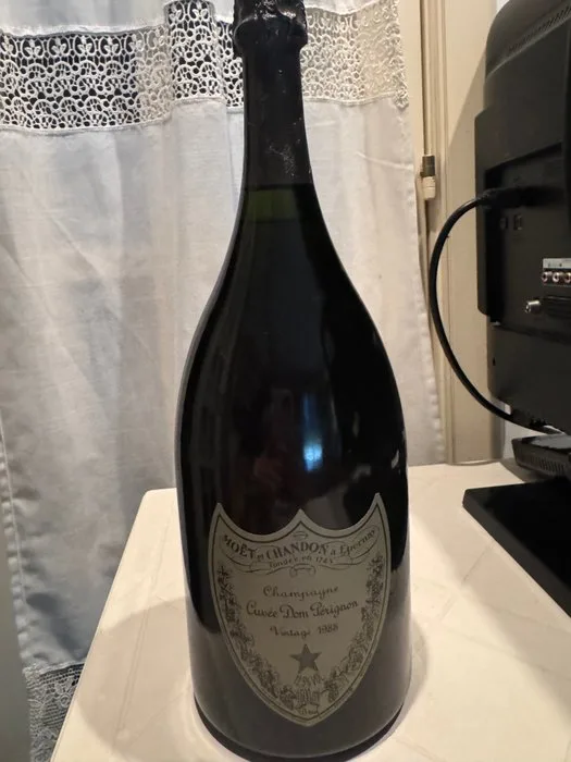 1988 Dom Pérignon - Champagne Brut - 1 Magnum (1.5L)