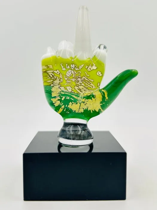 Handmade Murano glass - Sculpture, La Mano - 7 cm - Murano glass - 2026