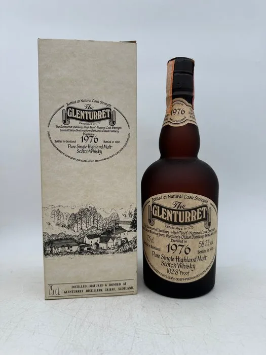 Glenturret 1976 Natural Cask Strength - b. 1986 - 75cl