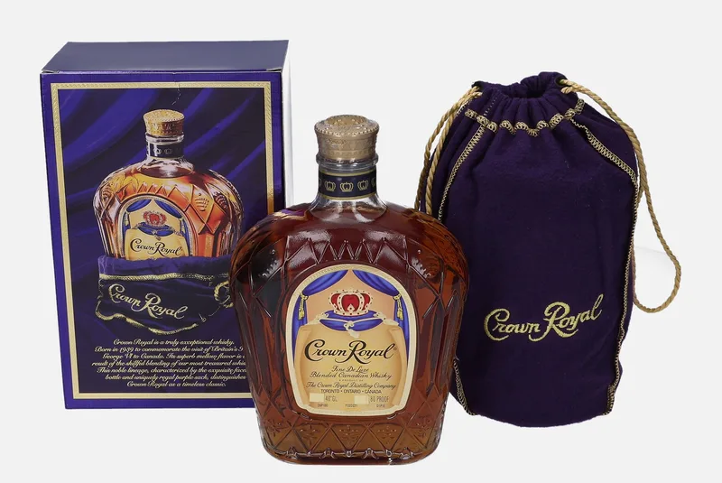 Crown Royal – Fine De Luxe (75cl, 40%)