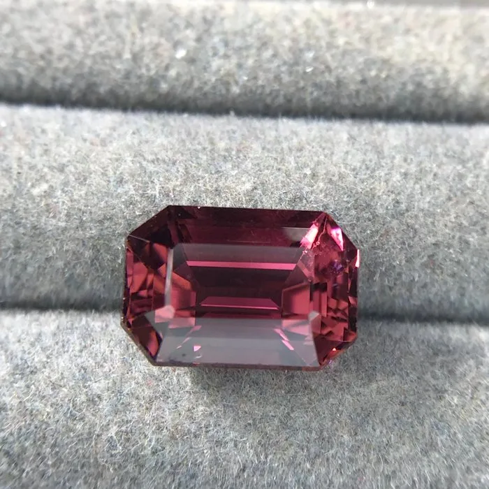 1 pcs Pink Tourmaline - 3.61 ct - International Gemological Institute (IGI) - Rubellite