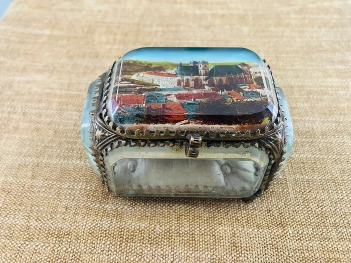 Jewellery box - Brass, Glass, Silk