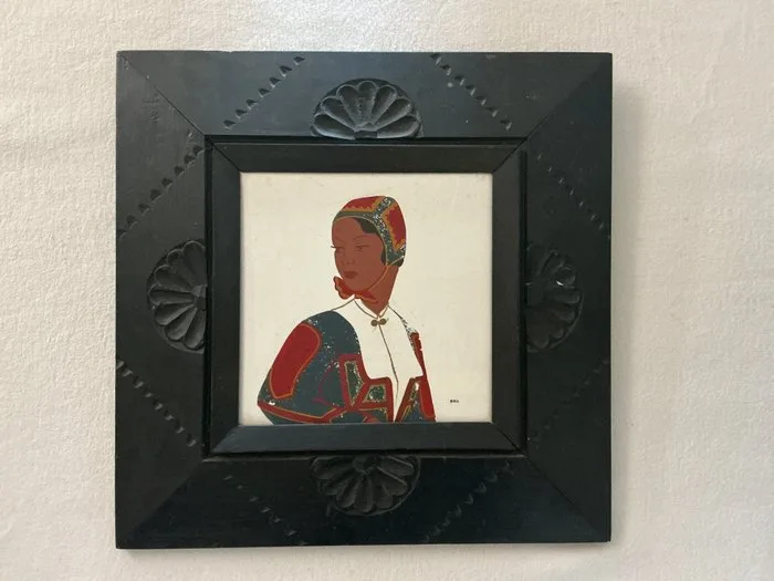 Tile - Female figure in a traditional Sardinian costume. - industria Ceramica Veggia - antonio gavino pintus - 1940-1950