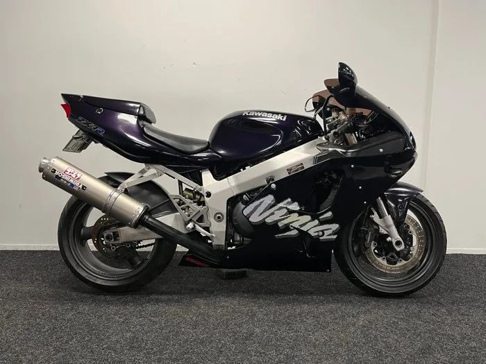 Kawasaki - ZX-7R - Ninja - 750 cc - 1998