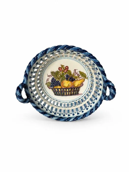 N. V. Tichelaars Makkum Aardewerk & Tegelfabriek - Jan Romke Steensma - Fruit basket - Polychrome Earthenware