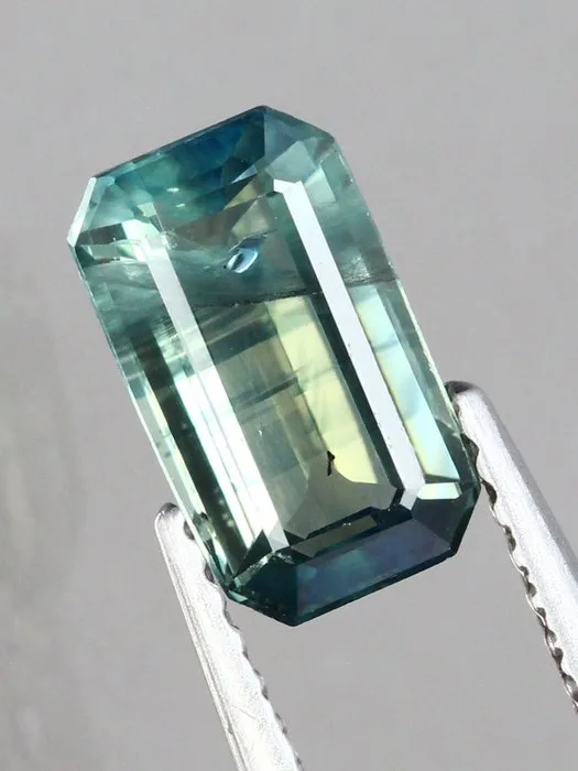1 pcs Multicolour Sapphire - 1.74 ct - Antwerp Laboratory for Gemstone Testing (ALGT) - MULTICOLOR