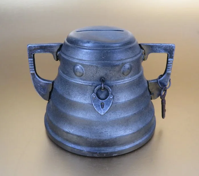 Jugendstil spaarpot - Money box - Metal