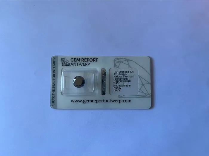 1 pcs Diamond (Colour-treated) - 2.43 ct - Round - VS1 - Gem Report Antwerp (GRA)