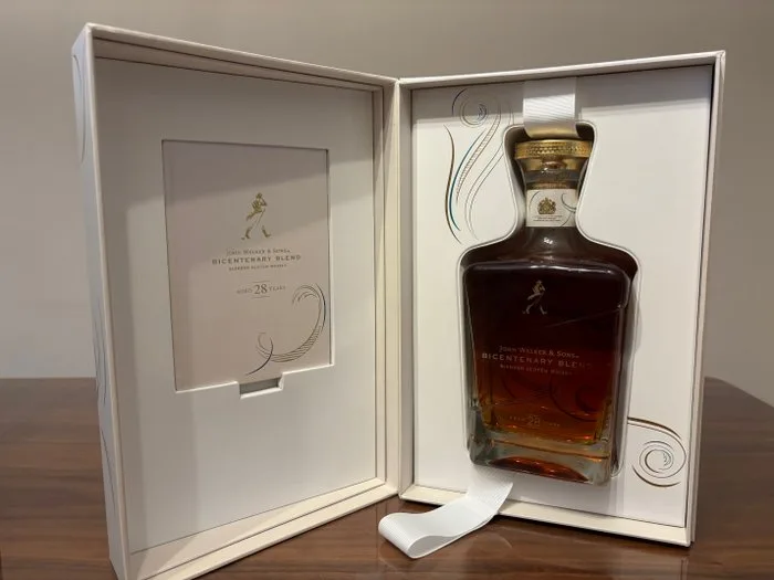 John Walker & Sons 28 years old Bicentenary Blend - 70cl